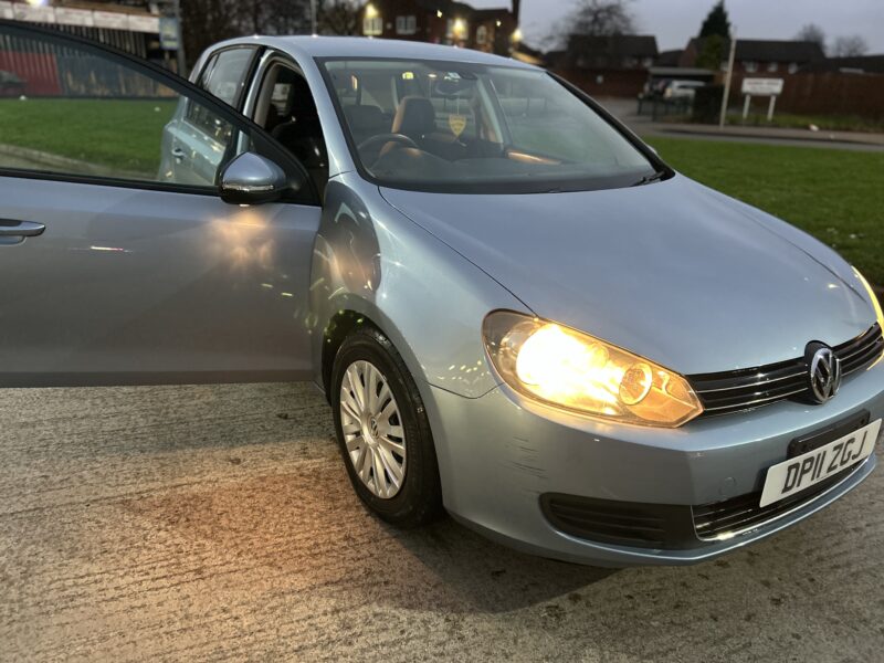 VW GOLF 1.2 petrol AUTOMATIC