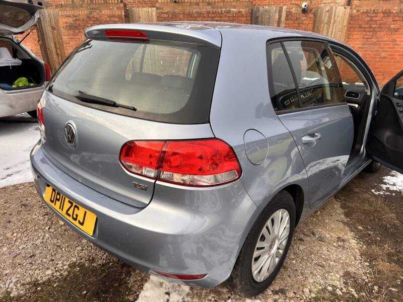 VW GOLF 1.2 petrol AUTOMATIC