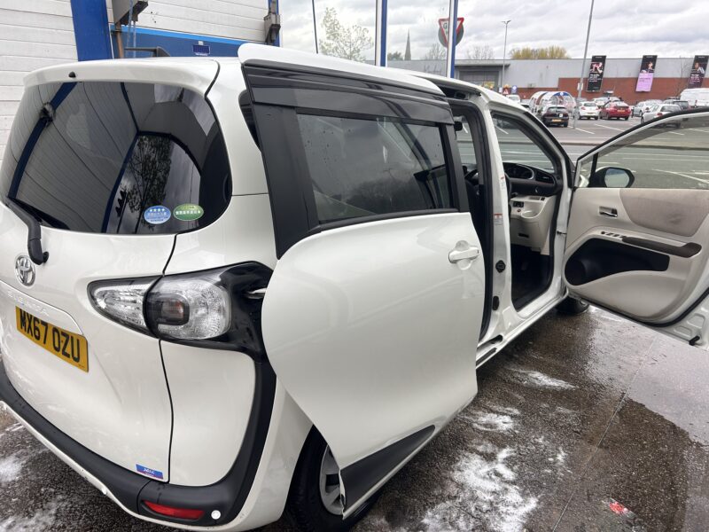 Toyota sienna 1.5 automatic euro6