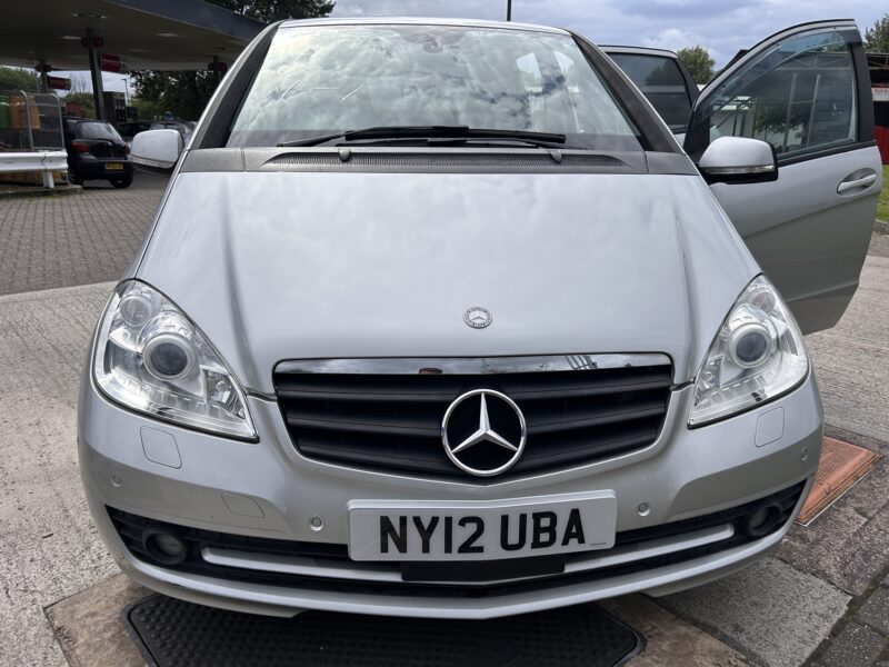 Mercedes A180 a class 2012 1.8 petrol very low mileage