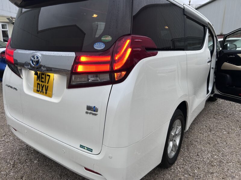 Hybrid Alphard 8 seats
