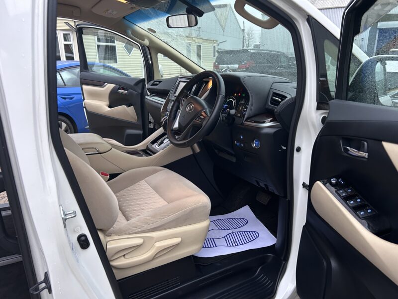 Hybrid Alphard 8 seats