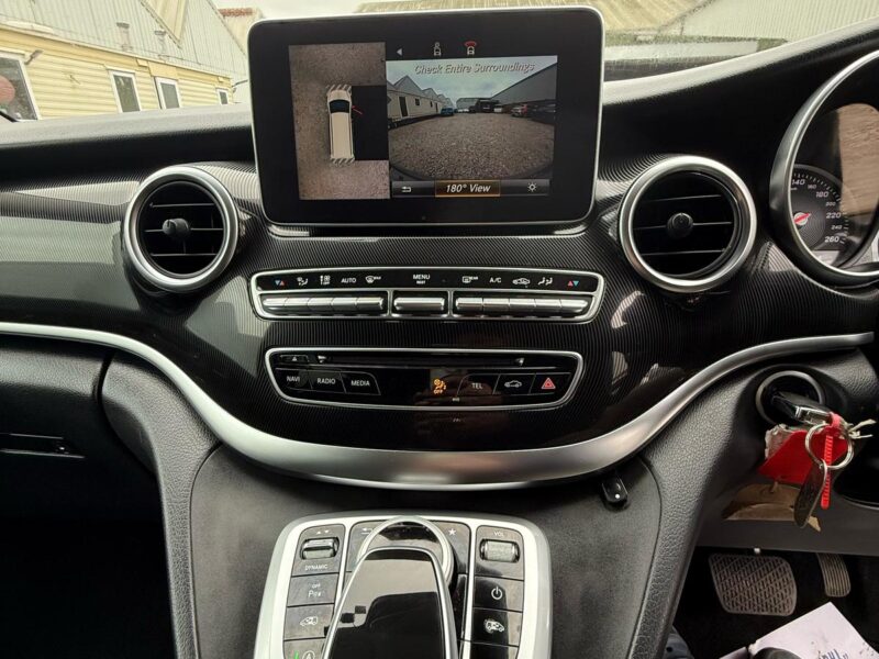 MERCEDES V220d 7 seats desil