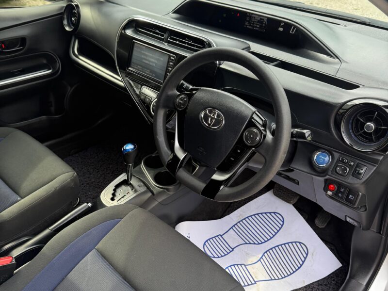 2019 toyota aqua hybrid