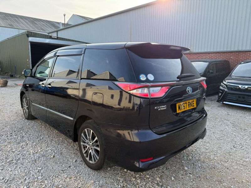 Hybrid estima 2017 7 seats