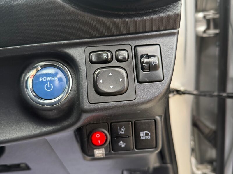2019 toyota aqua hybrid