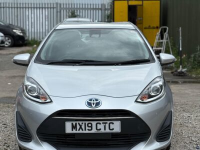 2019 toyota aqua hybrid