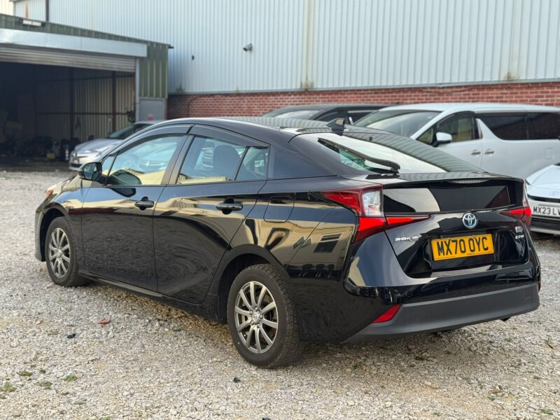 Toyota Prius 2018 Hybrid Automatic – Excellent Condition – Manchester Cars