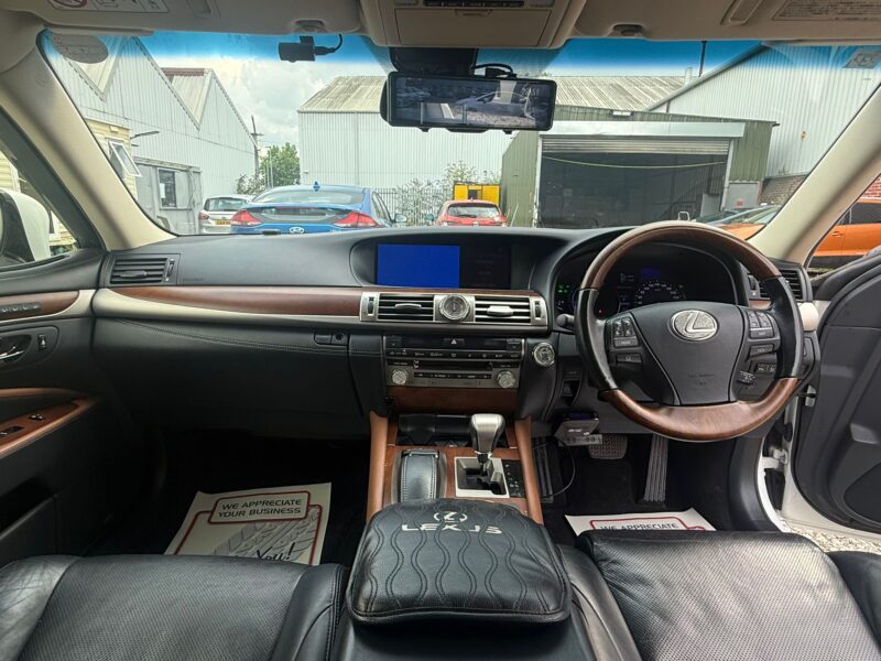 Lexus LS600h Hybrid 5.0 V8 Auto | ULEZ Free | Luxury Saloon for Sale Manchester
