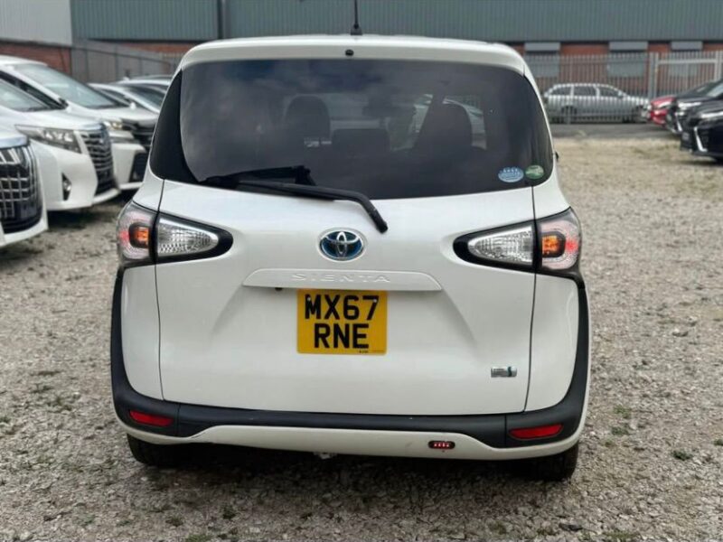 Toyota Sienta Hybrid 7 Seater Car Sale Manchester, UK