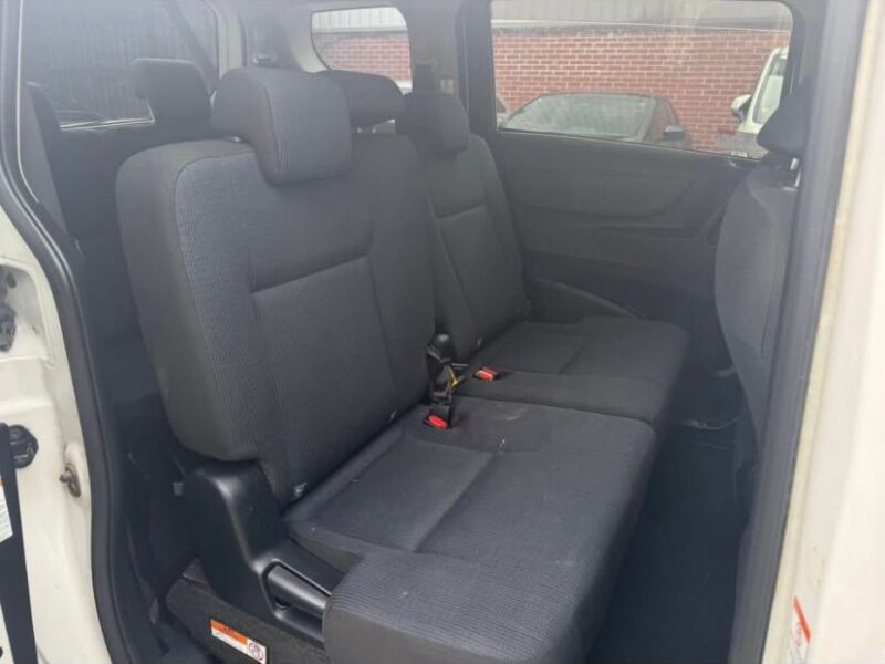 Toyota Sienta Hybrid 7 Seater Car Sale Manchester, UK