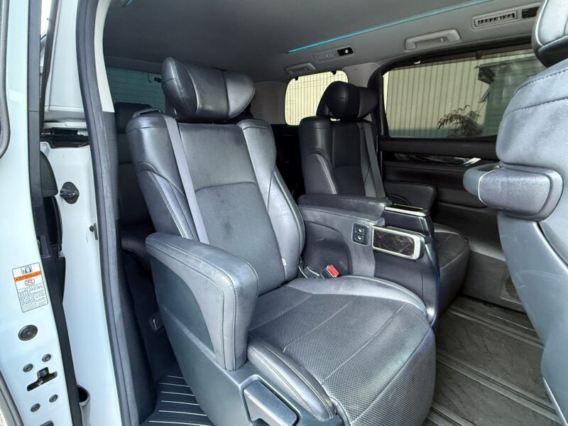 Toyota Alphard Hybrid Executive Lounge 2020 | For Sale in Manchester – HPI Clear, Finance Available