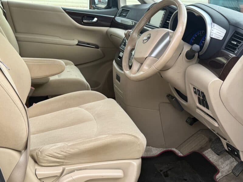 2010 Nissan Elgrand 2.5 Petrol/LPG – 8 Seater MPV | Automatic | HPI Clear | Finance Available