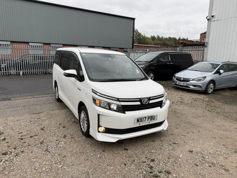 2017 Toyota Voxy Hybrid 7 Seater – HPI Clear, Finance Available | Manchester