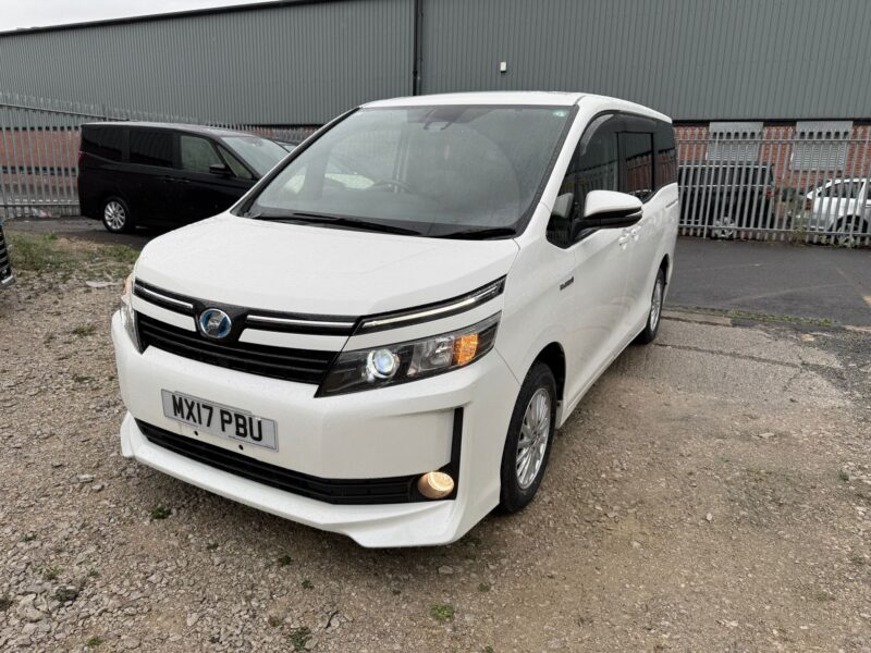 2017 Toyota Voxy Hybrid 7 Seater – HPI Clear, Finance Available | Manchester