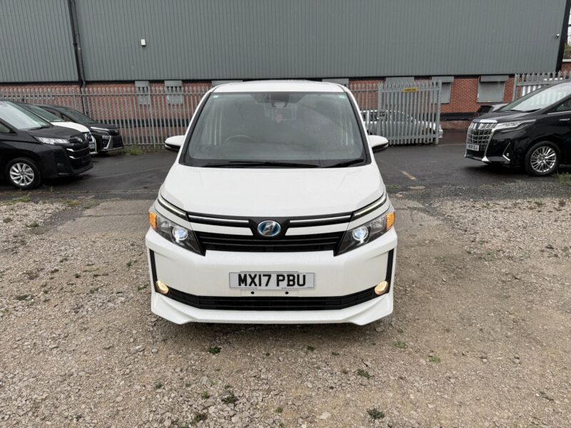 2017 Toyota Voxy Hybrid 7 Seater – HPI Clear, Finance Available | Manchester