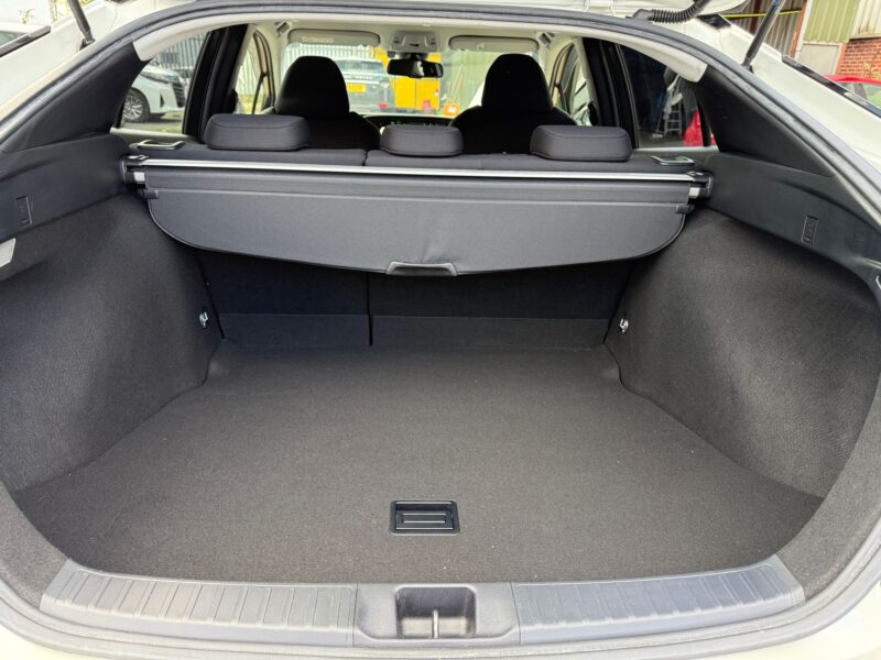 Toyota Prius 2018 1.8 Hybrid Hatchback – Low Mileage – For Sale in Manchester
