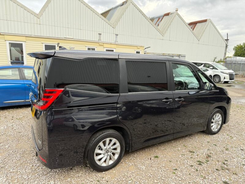 2022 Toyota Noah Hybrid for Sale in Manchester – Low Mileage, ULEZ Free, Euro 6