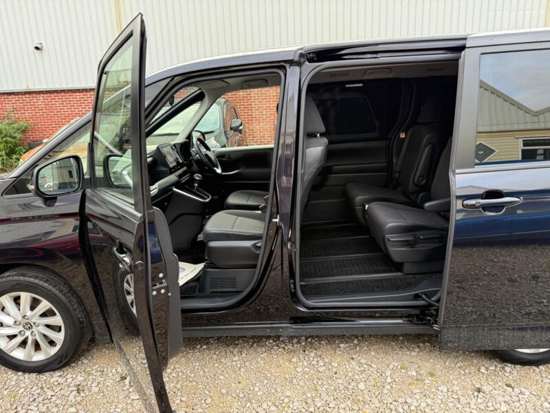 2022 Toyota Noah Hybrid for Sale in Manchester – Low Mileage, ULEZ Free, Euro 6