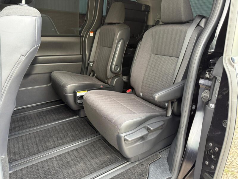 2022 Toyota Noah Hybrid for Sale in Manchester – Low Mileage, ULEZ Free, Euro 6