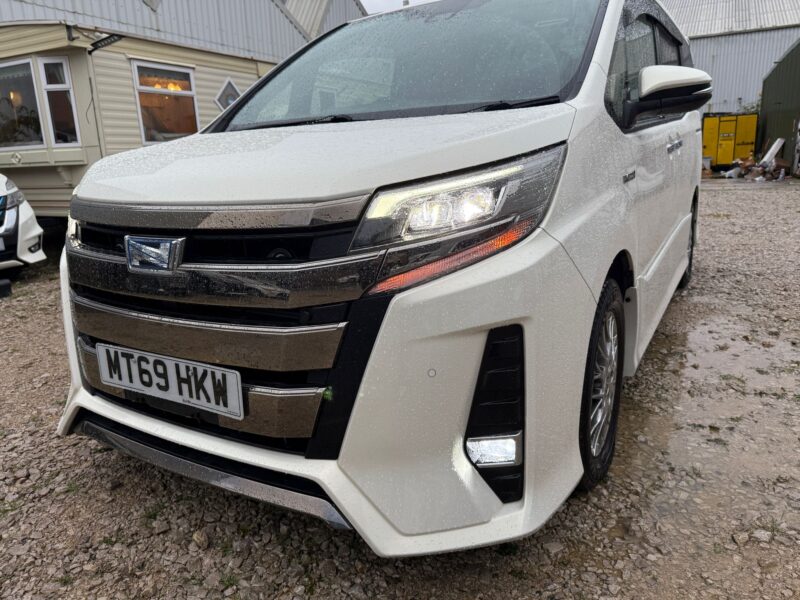 Toyota Noah 2019 WXB Luxury Edition – 7 Seater MPV | Low Mileage | Finance & Warranty Available | Manchester