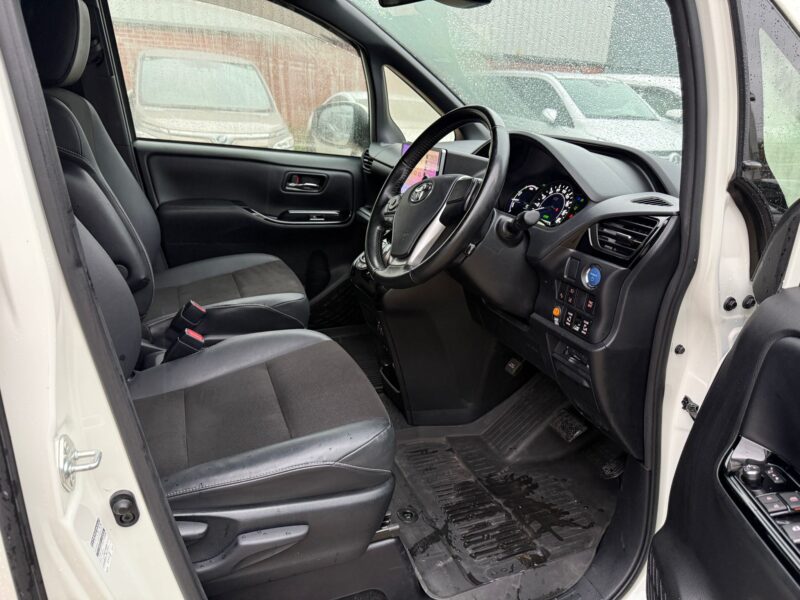 Toyota Noah 2019 WXB Luxury Edition – 7 Seater MPV | Low Mileage | Finance & Warranty Available | Manchester