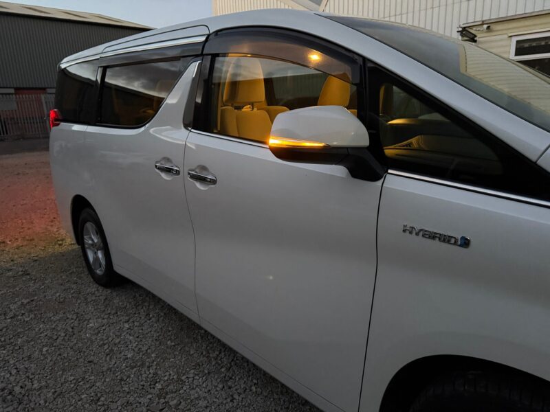 2017 Toyota Alphard 2.5 Hybrid – ULEZ Compliant, Low Mileage, Premium 7-Seater MPV– For Sale in Manchester