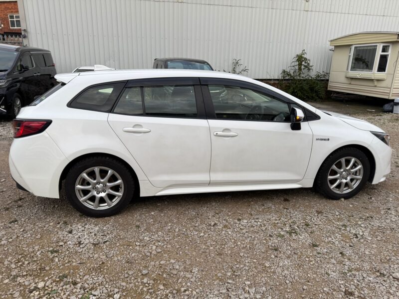 Toyota Corolla 1.8 Hybrid Estate 2020 – Automatic | ULEZ Free | Manchester | 6M Warranty