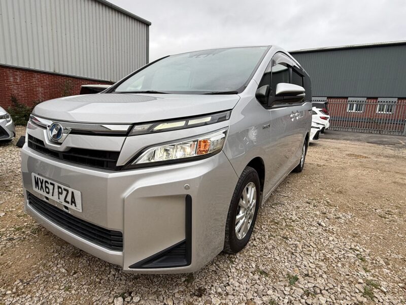 2017 Toyota Voxy Hybrid ULEZ Free 7-Seater MPV for Sale Manchester UK