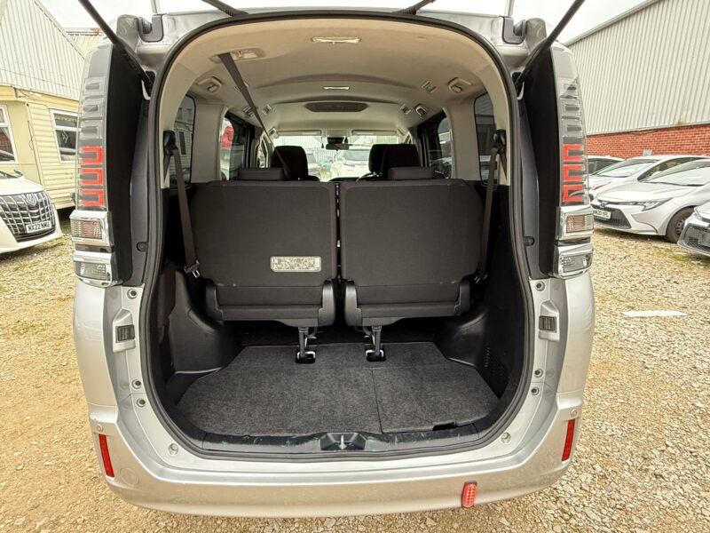 2017 Toyota Voxy Hybrid ULEZ Free 7-Seater MPV for Sale Manchester UK