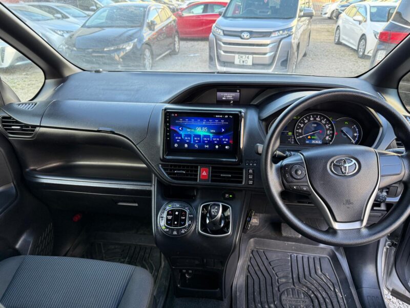 2020 Toyota Noah 1.8 Hybrid 7-Seater – ULEZ Free – Manchester – Finance & 6 Month Warranty