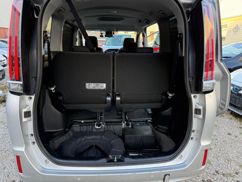 2020 Toyota Noah 1.8 Hybrid 7-Seater – ULEZ Free – Manchester – Finance & 6 Month Warranty