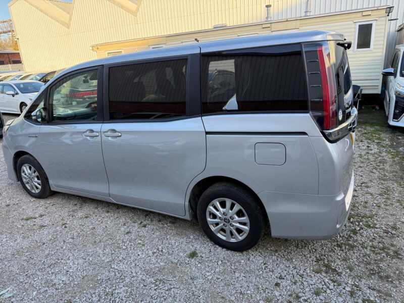 2020 Toyota Noah 1.8 Hybrid 7-Seater – ULEZ Free – Manchester – Finance & 6 Month Warranty