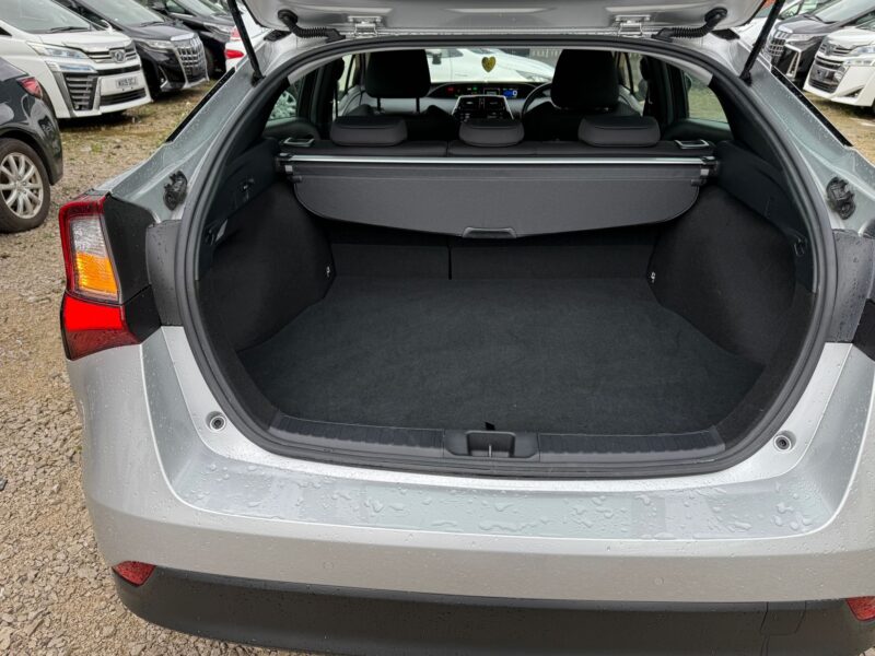 2022 Toyota Prius Hybrid – Smooth Drive, ULEZ Compliant, 6-Month Warranty Finance Available in Manchester