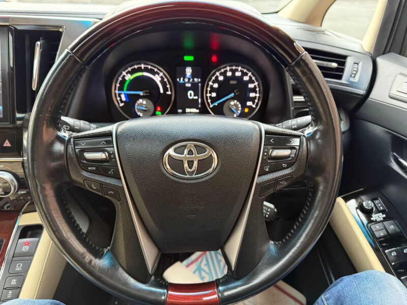 2017 Toyota Vellfire 2.5 Hybrid – E-Four 4WD – ULEZ Free – Manchester – Finance Available