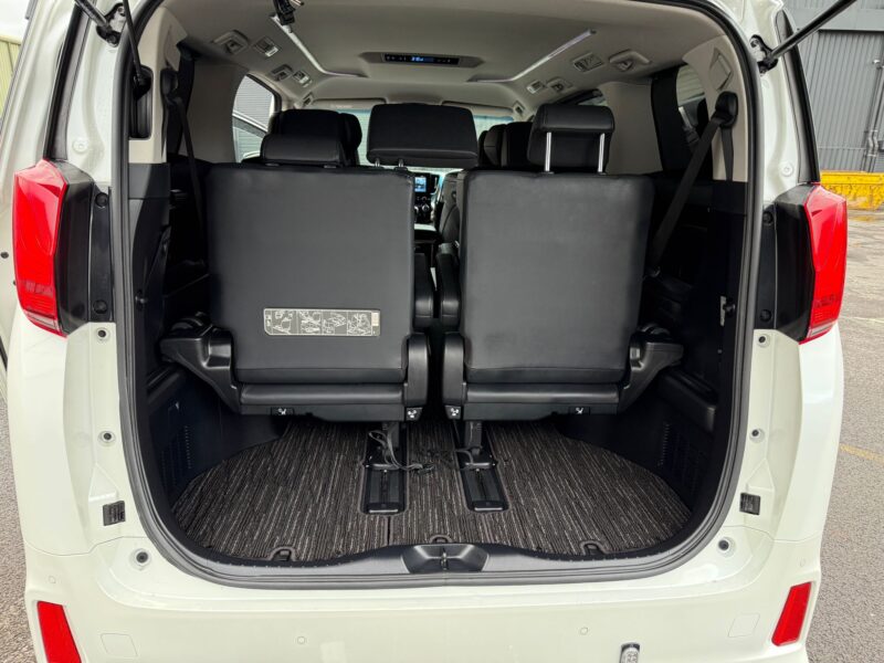 Used 2022 Toyota Alphard Hybrid 2.5 – Luxury Lounge – Manchester – Finance Available