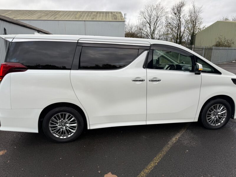 Used 2022 Toyota Alphard Hybrid 2.5 – Luxury Lounge – Manchester – Finance Available