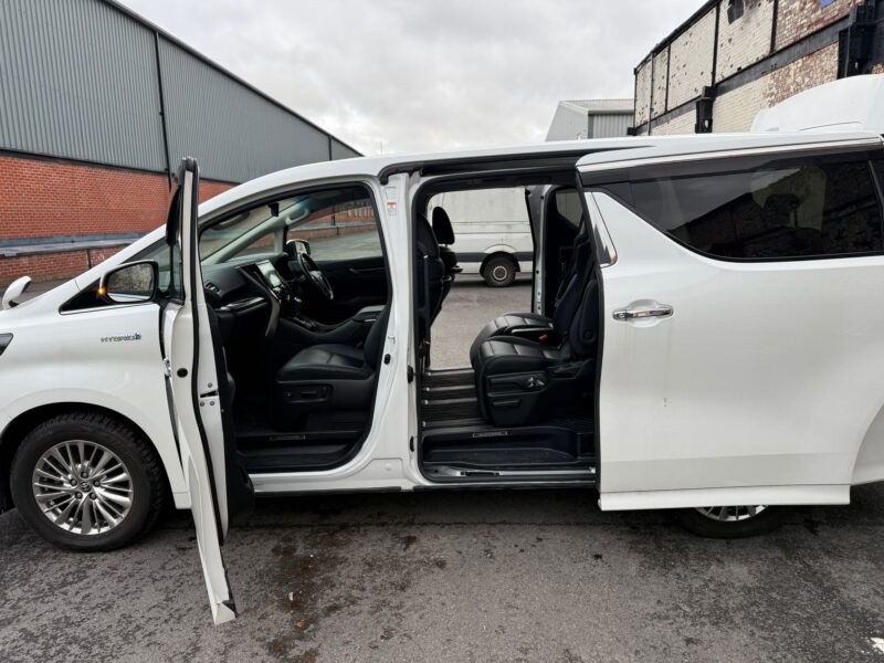 Used 2020 Toyota Alphard 2.5 – Luxury MPV – White – Manchester – Finance Available