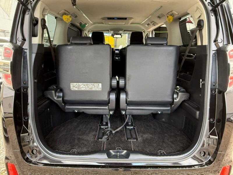 Used 2018 Toyota Vellfire Hybrid – Premium 7-Seater MPV – ULEZ Free – Manchester