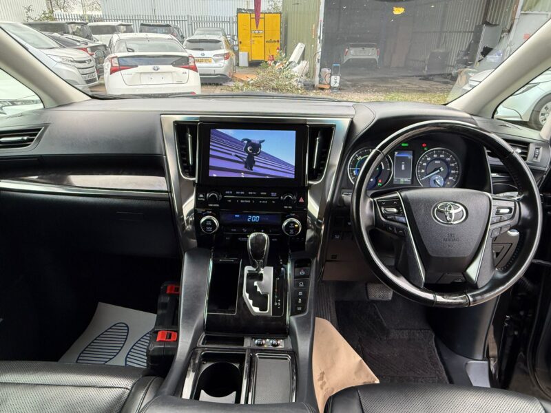 Used 2018 Toyota Vellfire Hybrid – Premium 7-Seater MPV – ULEZ Free – Manchester