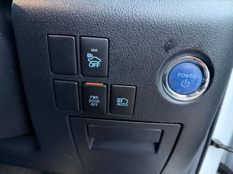 2019 Toyota Vellfire Hybrid for Sale in Manchester – Premium MPV | ULEZ Free | Hybrid 2.5 Petrol