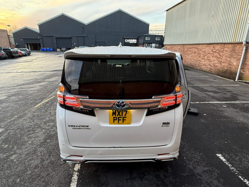 Toyota Vellfire 2017 2.5 hybrid Petrol – Executive Luxury MPV | Only 37,467 Miles
