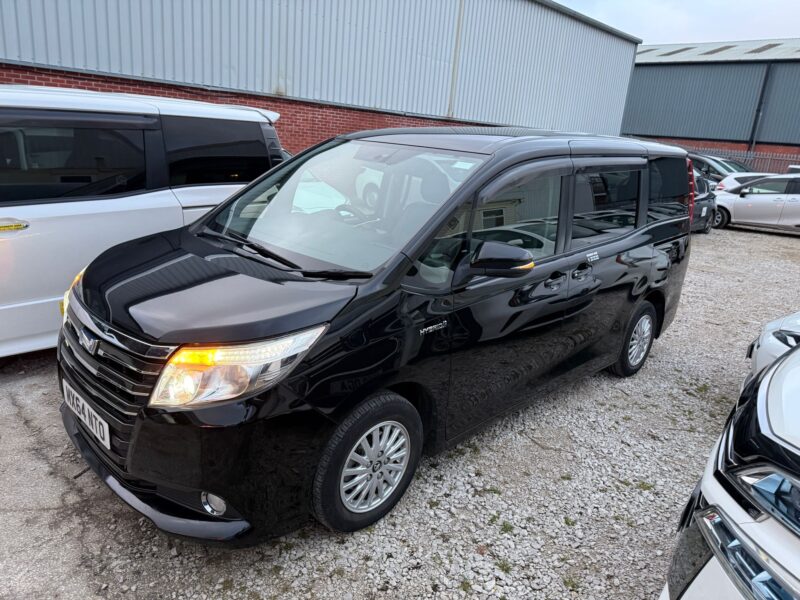 2015 Toyota Noah 1.8 Petrol Hybrid Automatic – Taxi Ready – Leather Interior | Manchester