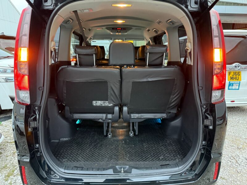 2015 Toyota Noah 1.8 Petrol Hybrid Automatic – Taxi Ready – Leather Interior | Manchester