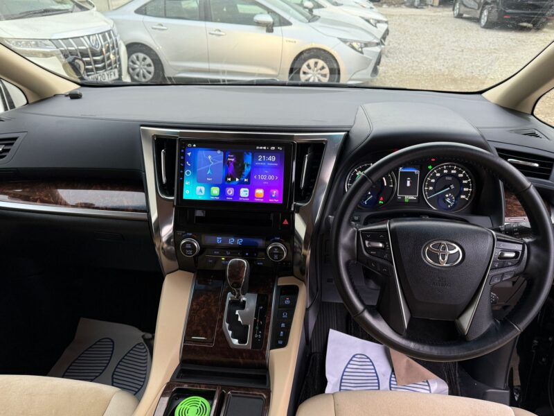 2019 Toyota Alphard Hybrid 2.5 Automatic for Sale in Manchester, UK