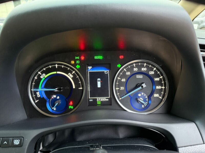 2019 Toyota Alphard Hybrid 2.5 Automatic for Sale in Manchester, UK