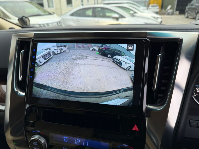 2019 Toyota Alphard Hybrid 2.5 Automatic for Sale in Manchester, UK