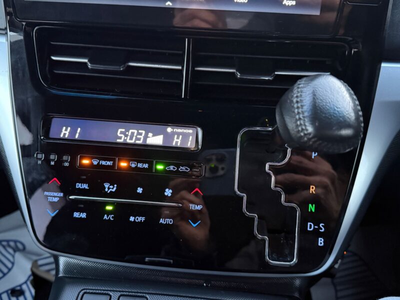 2018 Toyota Estima 2.4 Hybrid Automatic – ULEZ Free – Euro 6 | For Sale in Manchester