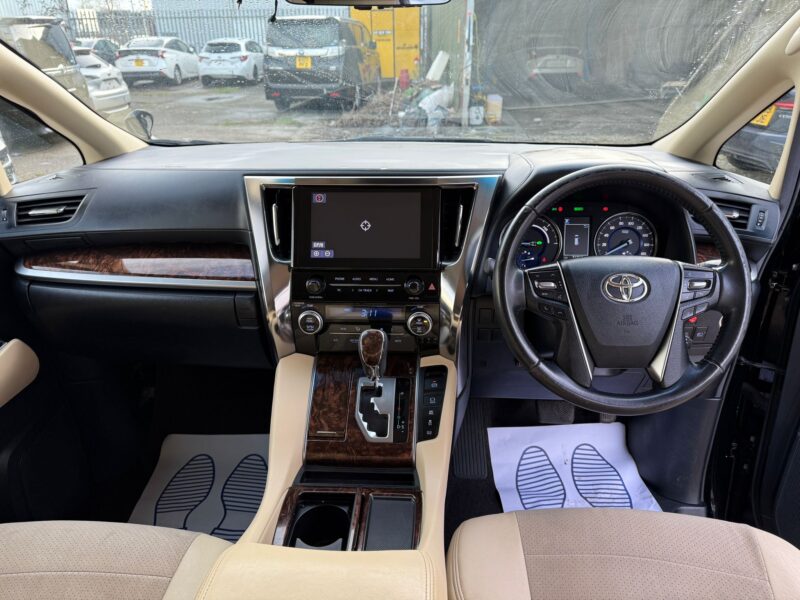 2020 Toyota Alphard 2.5 Hybrid – Luxury MPV | High Spec | ULEZ Compliant | Manchester