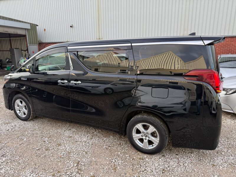 2020 Toyota Alphard 2.5 Hybrid – Luxury MPV | High Spec | ULEZ Compliant | Manchester